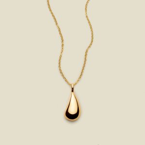 Gloss Pendant Necklace
